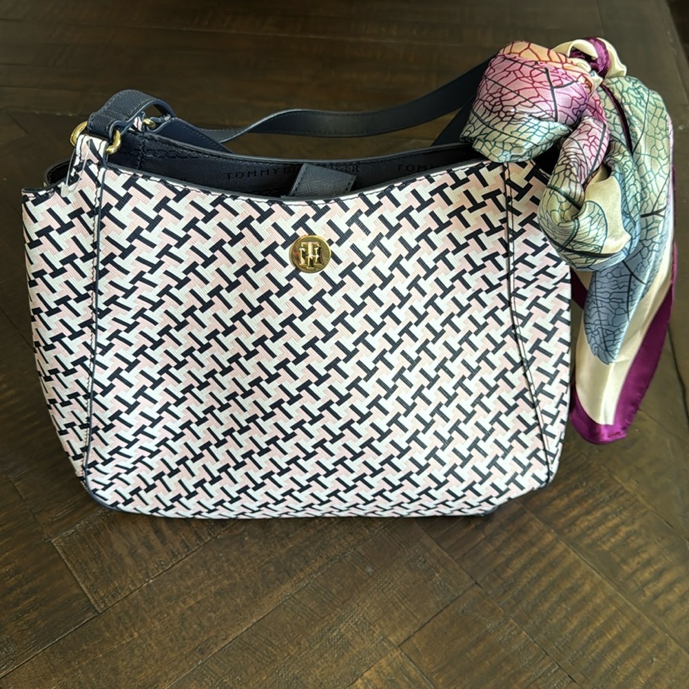 Tommy Hilfiger small crossbody satchel